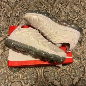 Mint Nike Air VaporMax Plus White Platinum Mens Sz 12 Worn 2 X